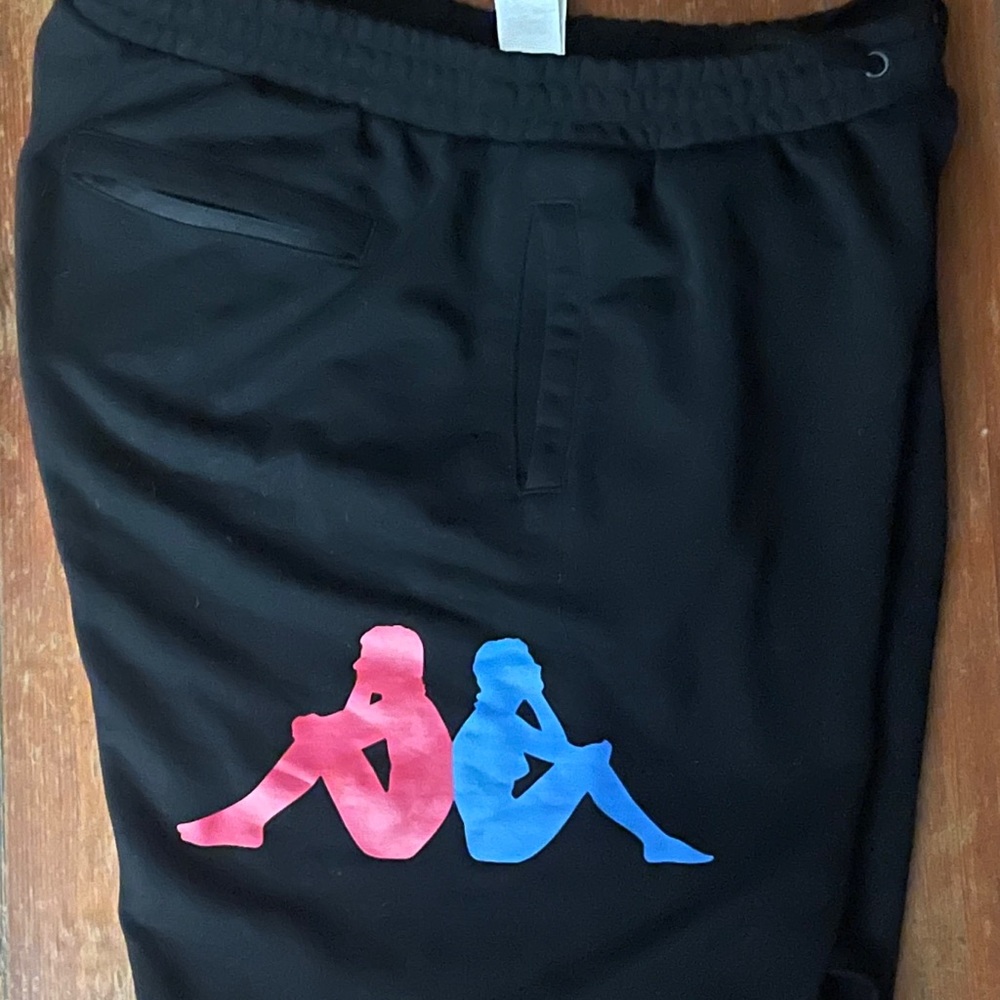 XXL Kappa shorts, black.